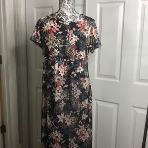 Sweet Rain Blue Floral Long High Slit Top M